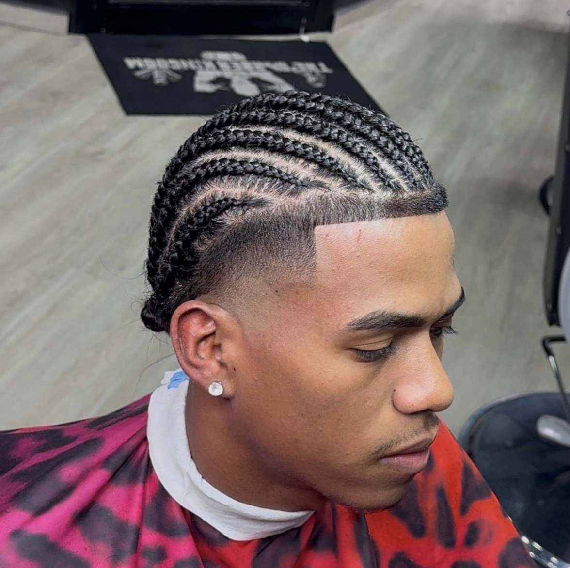 Corte y barba en The Barber Kingdom